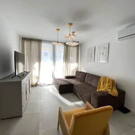 Appartement Stylish Seaside 3 Bed With Terrace + Sea View *